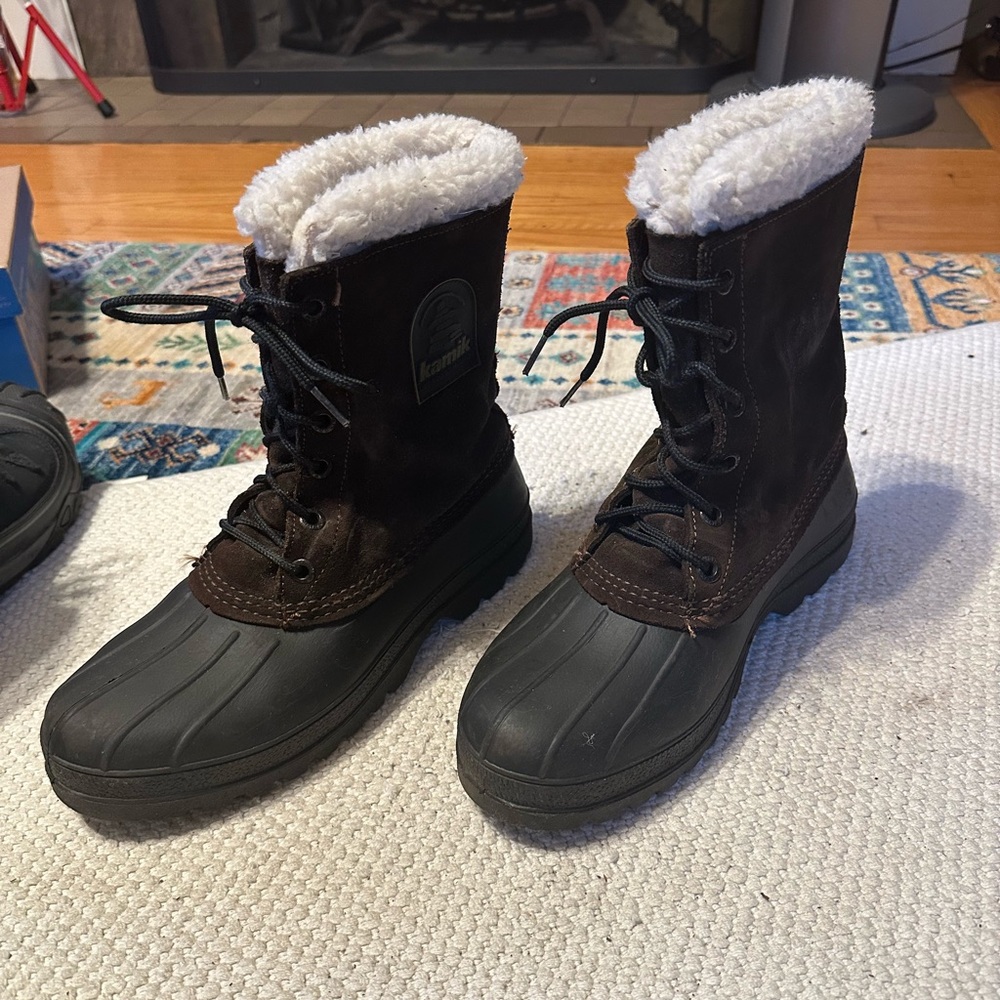 Women's Brown and Black Winter Boots
